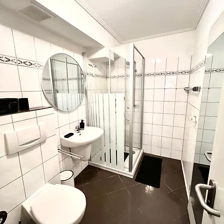 Domblick, Rheinstrasse 33, * Mainz