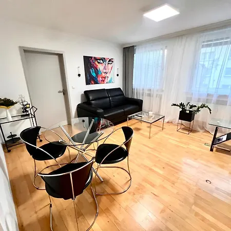 Apartment Rheinstraße 33, Mit Domblick